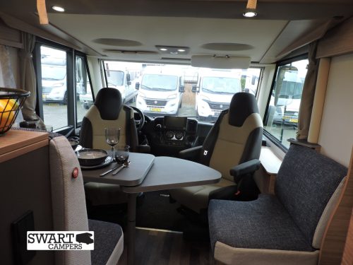 Weinsberg CaraCore 700 MEG, Automaat Camas individuales Techo elevable 4 plazas foto: 9