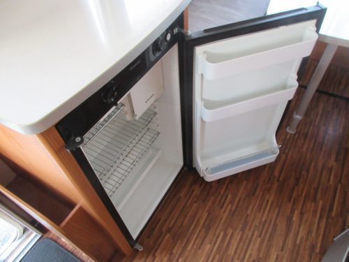 Eriba Touring 320 SEHR KOMPAKT UND MIT RANGIERHILFE Foto: 10