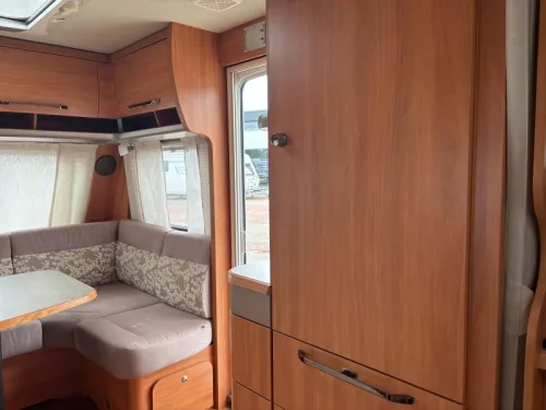 Eriba Nova GL 465 Mover awning air conditioning Unico photo: 14