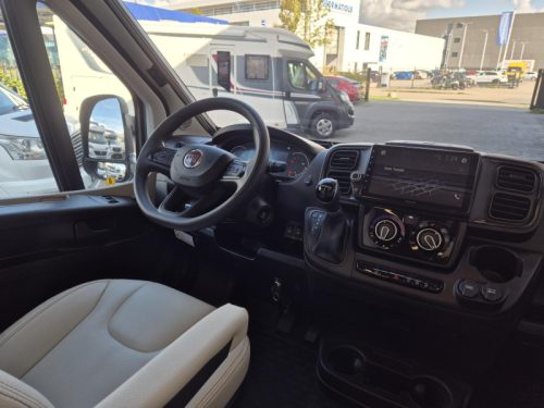 Rapido 696 F 60 Edition Automatic Face to face  photo: 20