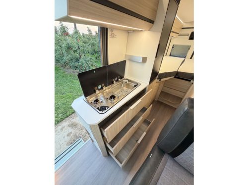 Adria Twin 640 Automaat Anh&auml;ngerkupplung / Markise / 2 Batterien / Kamera Foto: 8