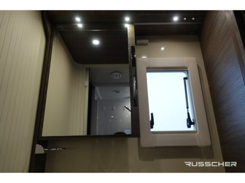 McLouis Nevis 150Hp | French bed | Roof air conditioning | Air suspension | Solar panel photo: 13