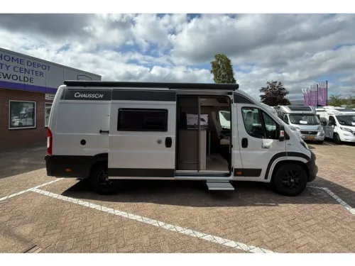 Chausson V697 VIP 9T Automatic single beds  photo: 4