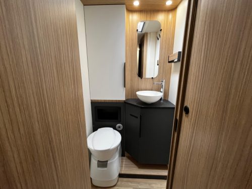 Pilote P 740 FGJ Motorhome, 2026!  photo: 9