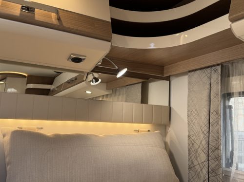 Malibu by Carthago T 430 KB LE 140 hp AUTOMATIC 9-Speed Euro6 Fiat Ducato **Single beds/4 seats/Awning/32" Smart TV/XXL Garage/Only photo: 20