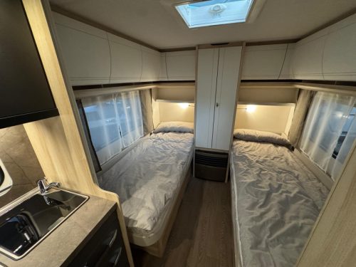 Hobby De Luxe 460 LU SPECIAL PRICE! photo: 4