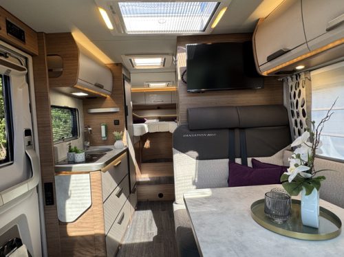 Knaus Van TI Vansation 650 MEG AUTOMAAT 9-Traps 180 pk Euro6 Fiat Ducato 8 **Einzelbetten/Satelliten-TV/Navi/Kamera/Lithium/Anh&auml;ngerkupplung/T Foto: 8