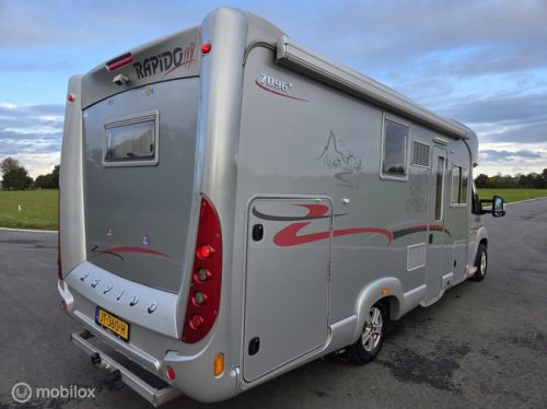 RAPIDO 7096+ 2008, 129 pk ☆2xAirco, Zonnepanelen, XL-garage☆ foto: 3