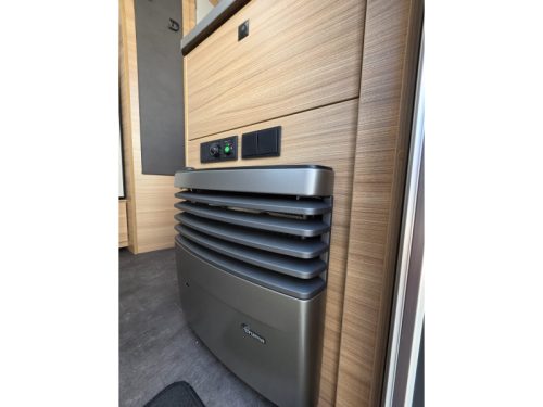 Dethleffs Summer Edition 460 EL Airco, Single beds  photo: 16