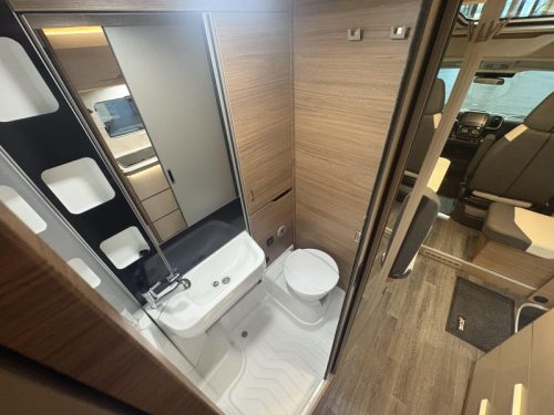 Knaus Van TI Vansation 650 MEG Compact / L-Sitz Foto: 14