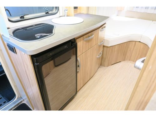 Eriba Nova Light 442 VLOERVERW.+MOVER+VOORTENT Foto: 7
