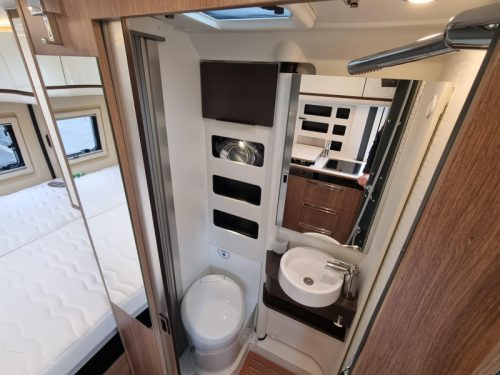 Dreamer D51 Automatic / Transverse bed photo: 4