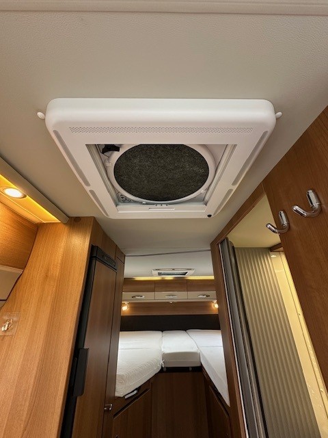 Knaus Van I 650 MEG Platinum Selection, automatic transmission photo: 6