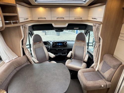 Carthago C-Tourer T 143 LE -300 Ah-Automatik-Klimaanlage Foto: 3