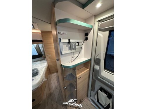 Knaus Sudwind 60 Years 450 FU French bed Underfloor heating  photo: 5