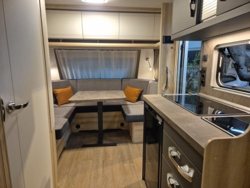Hobby De Luxe 460 LU photo : 6