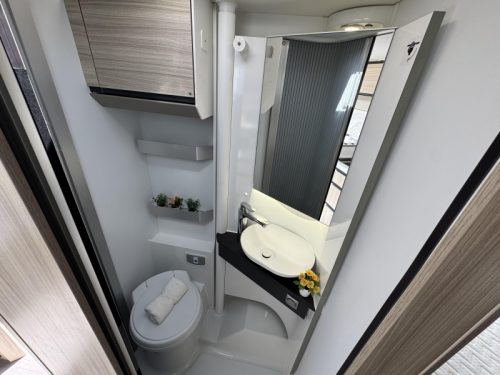 Adria Compact DL 60 Years Selection Levelling system Automatic  photo: 17