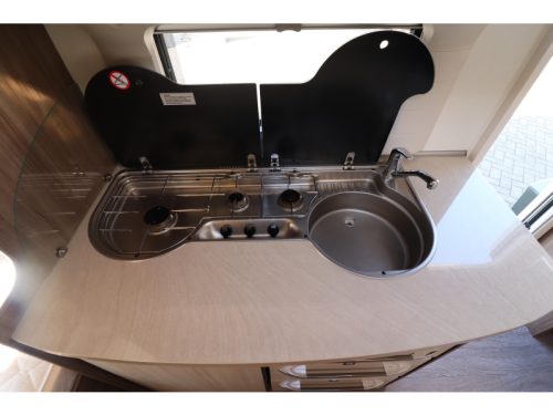 Hobby De Luxe 455 UF Mover / Store photo : 11
