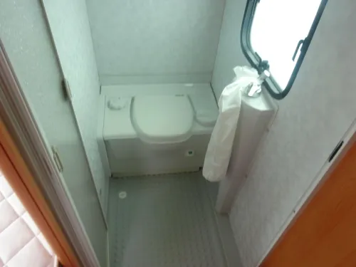 Adria Unica B 462 DP  foto: 19