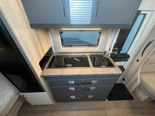 Hobby De Luxe 495 UL photo: 22