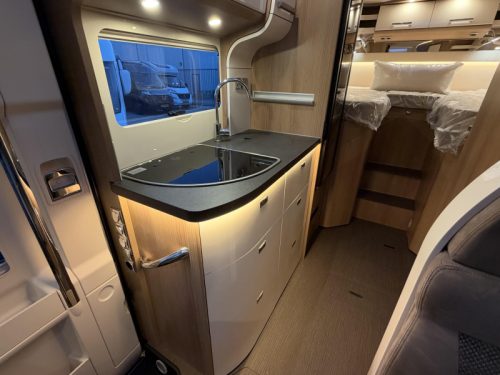Carthago C-Compactline 141 LE Super Light Chassis photo : 9