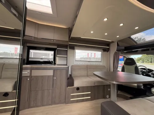Chausson Titanium 640 HEFB. | TOILET-SHOWER | TOWBAR photo: 5