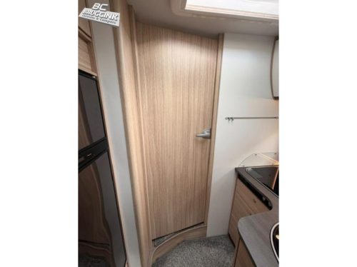 Sunlight T 68 Adventure Edition ENKELE BEDDEN   AUTOMAAT! foto: 11