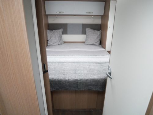 Carado T459, Face-to-Face, Queensbed, Hubdach, XXL Garage, Airco Foto: 17