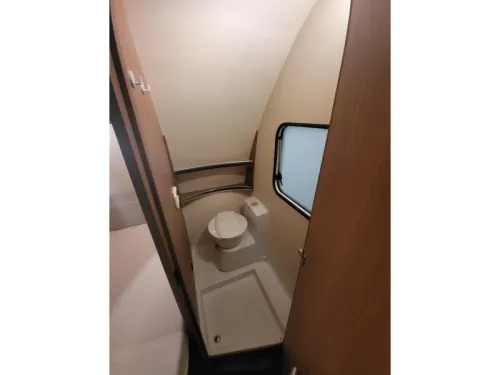 Knaus Sport 450 FU Unico Verona, Rangierhilfe  Foto: 9