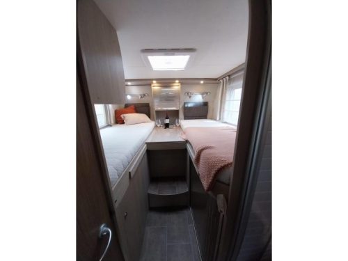 B&uuml;rstner Nexxo 728 G single beds, towbar photo: 13