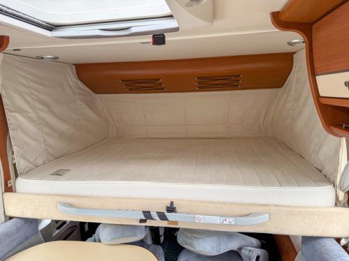 Hymer B 554 HEFBED FRANZ&Ouml;SISCHES BETT MODERN! Foto: 9