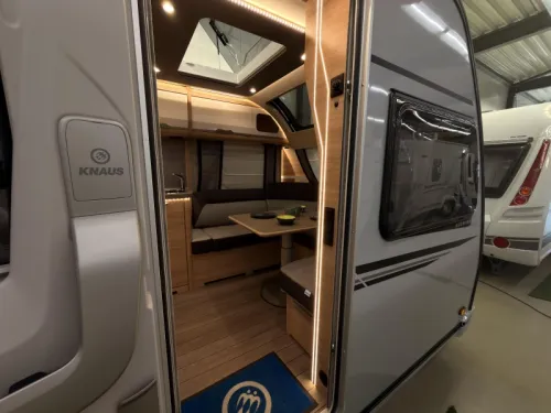 Knaus Sudwind Black Selection 500 FU 1800KG+Boden+Franz&ouml;sisches Bett Foto: 3
