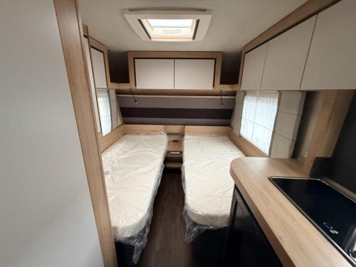 Knaus Sport 460 EU Camas individuales foto: 3