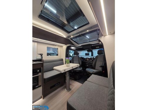 Adria Coral Supreme MB 670 DL *AUTOMAAT 170pk* Levelsysteem Foto: 2