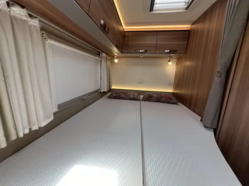 Weinsberg CaraLoft 600 MF 1st Owner NL | Ready for holiday photo: 16