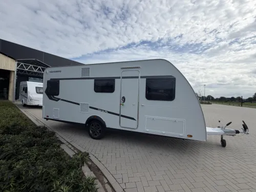 Weinsberg CaraLife 500 QDK Etagenbett / Querbett  Foto: 6