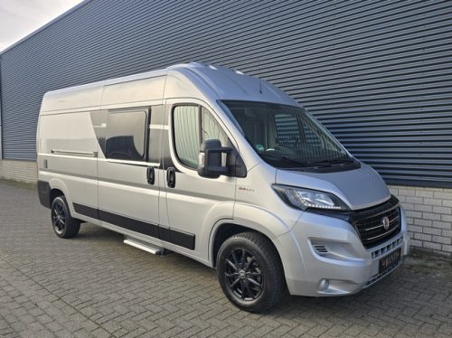 Sunlight CLIFF 600 EURO 6 ONLY 35,011 KM !! SOLAR PANEL LITHIUM AIR SUSPENSION TRANSVERSE BED SWIVEL SEATS photo: 7