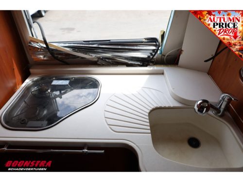 Concorde Carver 820L 70C170 Aut. Level Air Suspension Roof Air Conditioning Solar Awning Tow hitch photo: 23