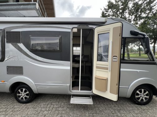 B&uuml;rstner Viseo I 700 2X DINETTE + HEFBED UNIEKE INDELING! Foto: 4