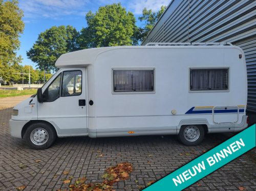 Fiat B&uuml;rstner 2.8TD 4 PERSOONS Foto: 1
