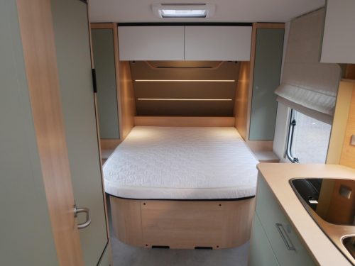 LMC Style 450 D Mover, Vorzelt Foto: 12