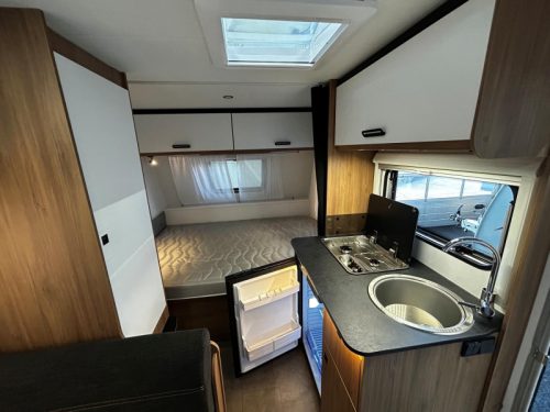 Caravelair Alba 390 stabiliser coupling photo: 5