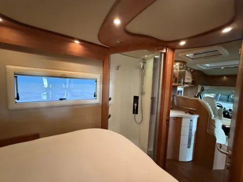 Carthago Chic C-Line T 5.0 QB Queensbett 5.0 180PS Foto: 12