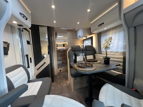 Sunlight T68 ADVENTURE EDITION SINGLE BEDS+POP-TOP ROOF 9-TR AUTO photo: 18
