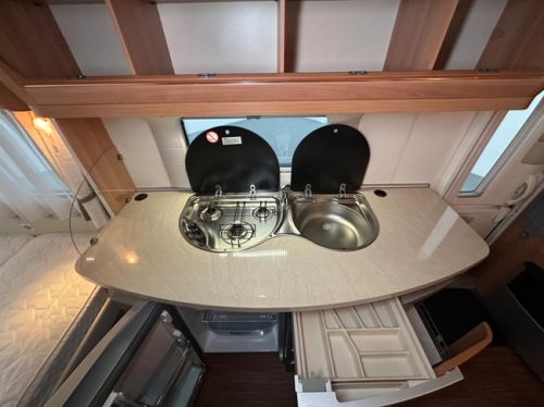 Hobby De Luxe 440 SF Foto: 7