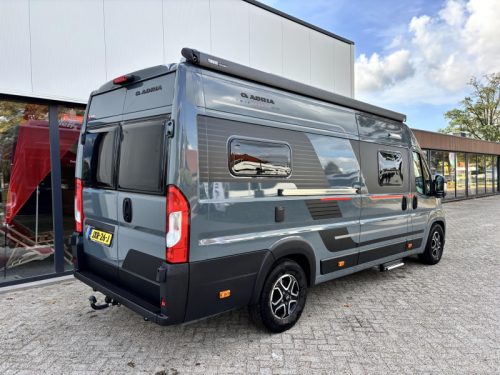 Adria Twin Sports 640 SGX Techo elevable + Autom 180 CV 43H foto: 5