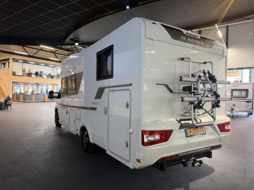 Adria Matrix 670 DC Queensbett / Hubdach | A69 Foto: 4