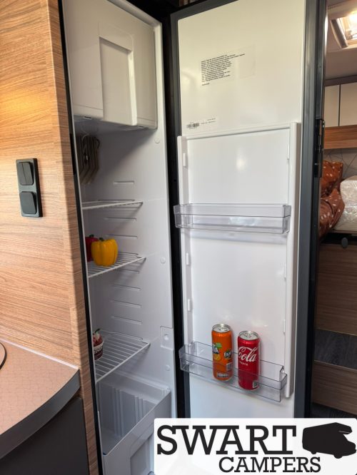 Weinsberg CaraCompact MB 640 MEG Edition [pepper], Automatic 150 hp Single beds photo: 15