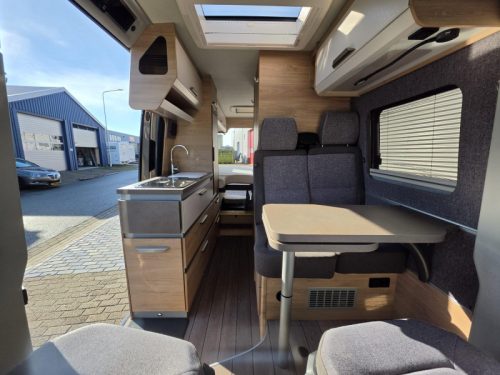 Knaus BoxDrive 680 ME Off Grid, Bom vol Foto: 6