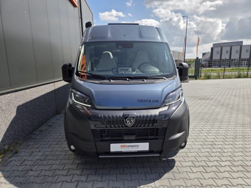 P&ouml;ssl Trenta 640 Autom&aacute;tico - Cama longitudinal foto: 16